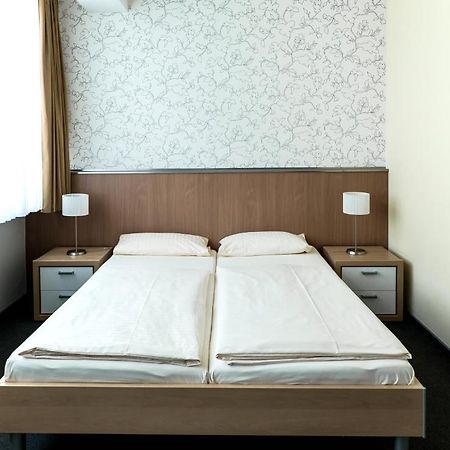 Hotel Flaemischer Hof Kilonia Zewnętrze zdjęcie
